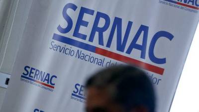 Supermercados y retail: Sernac denuncia a 13 empresas por pedir la boleta a la salida de los locales