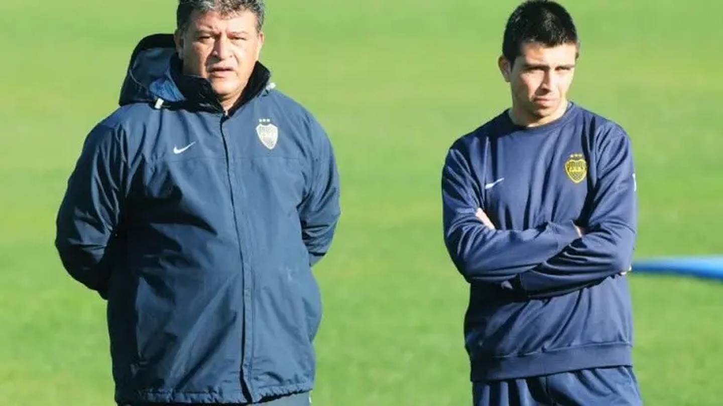 Claudio Borghi, cuando fue DT de Boca Juniors, intentó fichar a Gonzalo Fierro en 2010