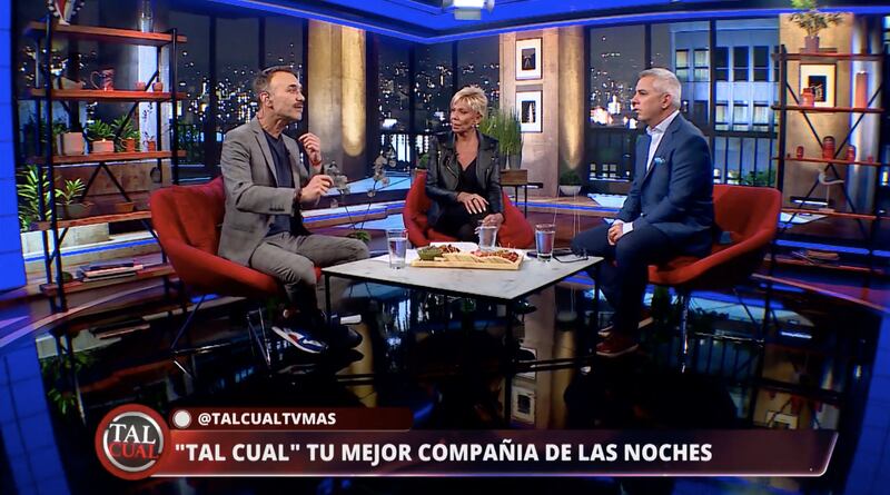 Jordi Castell, Raquel Argandoña y José Miguel Viñuela en "Tal Cual" | Captura: TV+