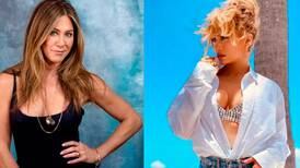 Jennifer Aniston y JLo enseñan cómo lucir shorts de mezclilla a los 50 con elegancia