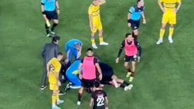 Impacto en Argentina: Javier Altamirano se desplomó en partido de Estudiantes con Boca Juniors y fue sacado en ambulancia