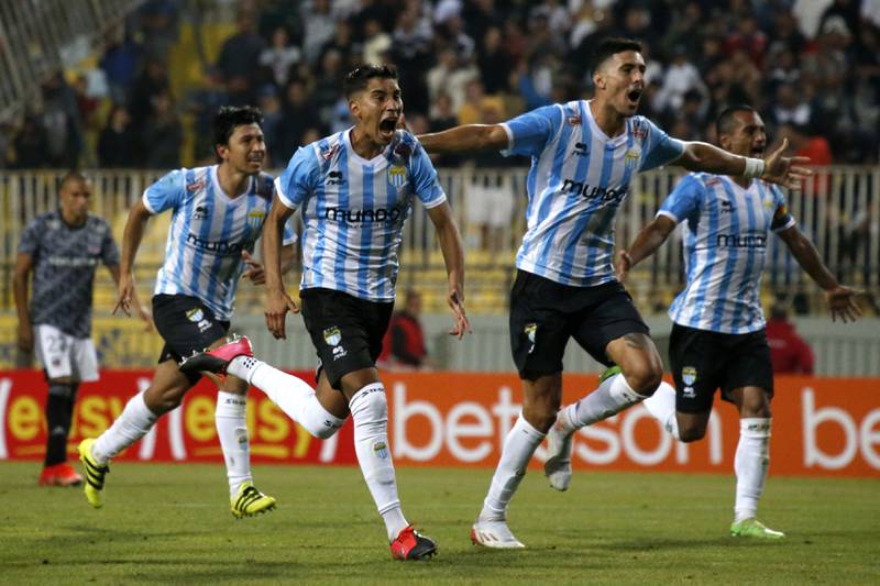 Magallanes ganó la Supercopa luego de vencer por penales a Colo Colo.