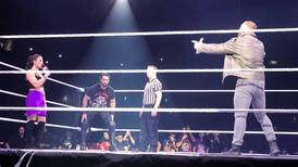 Seth Rollins deslumbró a todos en una WWE Live Santiago que tuvo el debut de Ronda Rousey en Chile