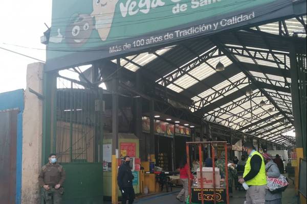 “También la vamos a implementar”: La Vega se sumará a medida de controlar el ingreso con cédula chilena