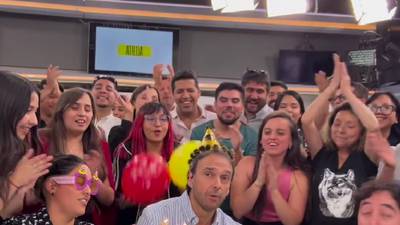 Rodrigo Sepúlveda celebró emotivo cumpleaños frente a las cámaras de Mega