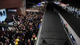 Colapso en Línea 1: Metro asume falla en el sistema que controla el tráfico de trenes