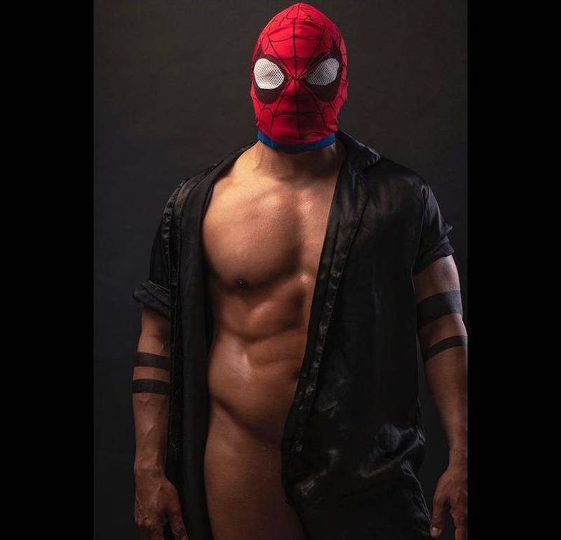 Las explicaciones de Sensual Spiderman tras funa por enviar foto hot: “Se  la mandé porque me había dicho viejo” – Publimetro Chile