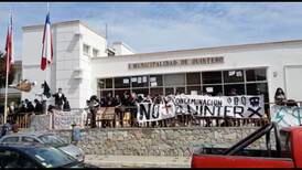 Crisis ambiental: estudiantes vuelven a irrumpir en la municipalidad de Quintero