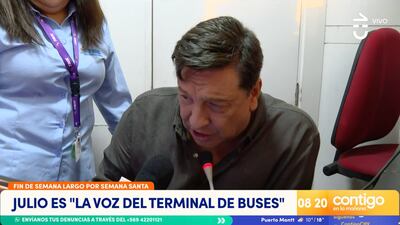 Mi primera chamba...: Julio César Rodríguez cumplió el sueño de ser la voz del terminal de buses y aprovechó de dar algunos consejos a los pasajeros