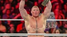 Brock Lesnar venció a Daniel Bryan y Charlotte Flair “humilló” a Ronda Rousey en WWE Survivor Series