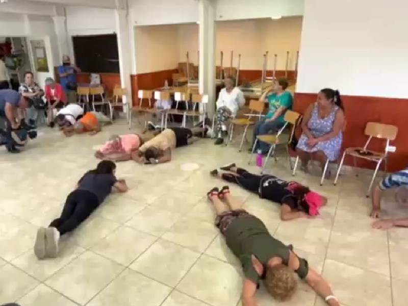 Inédito: Realizan simulacro de balacera en Lo Prado para capacitar a adultos mayores sobre acciones ante disparos