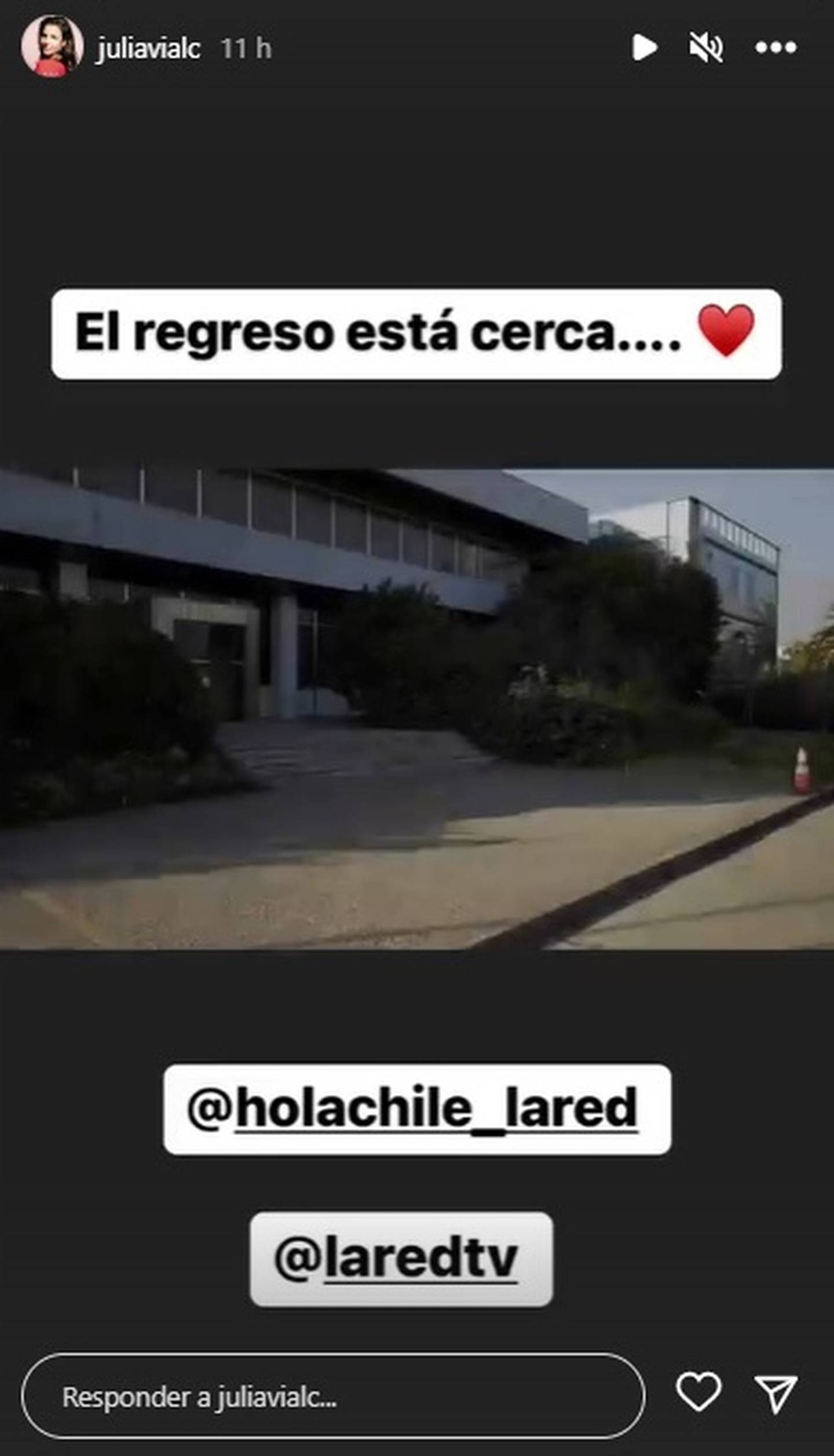 Julia Vial reaccionó en sus redes sociales al regreso de su programa "Hola Chile" en La Red.