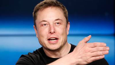 Acusan a Elon Musk de suspender cuentas Twitter de periodistas que lo criticaron