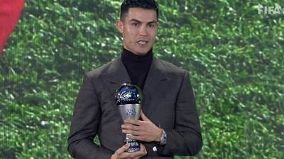Cristiano Ronaldo recibió premio especial The Best: “Espero jugar 4 o 5 años más, todo es mental”