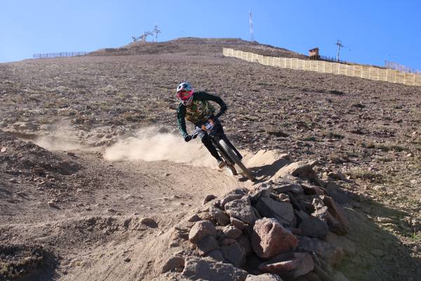 La Farellones Cup de Mountain Bike Enduro regaló una bocanada de adrenalina con cerca de 200 competidores