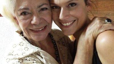 Sonia Mena, actriz y madre de Catherine Mazoyer, se encuentra en crítico estado salud y llamaron a cadena de oración