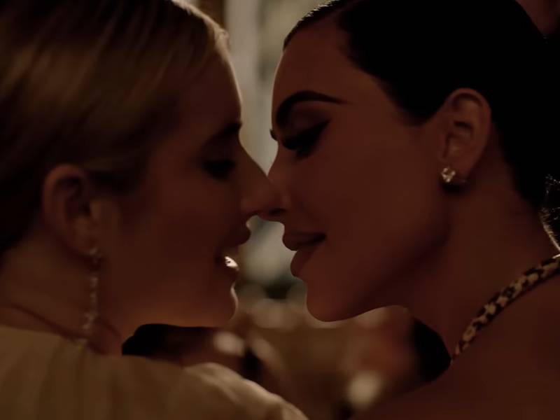 Las redes estallan con el beso entre Kim Kardashian y Emma Roberts en el tráiler de American Horror Story
