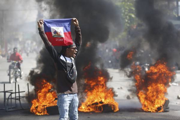 Fuga masiva de reos en prisión de Haití tras irrupción de grupo armado