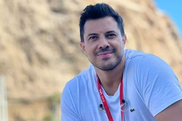 Simón Oliveros fascinado con sus nuevos proyectos en TVN: “Ha sido una tremenda etapa de crecimiento”