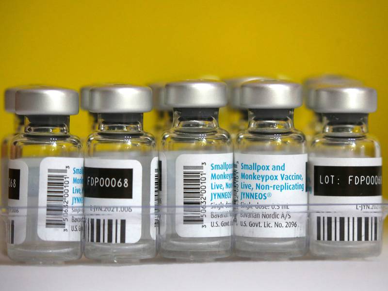 Atención todos: Minsal amplió grupo de vacunación prioritario contra la Viruela del Mono 