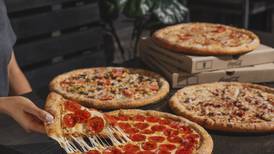 “¡Holy Cheese!”: Melt Pizzas lanza nuevas pizzas con borde de queso