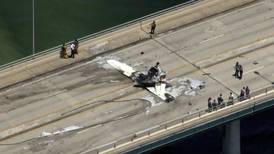 Video: Avioneta se estrelló en un puente cercano a Miami, reportan seis heridos