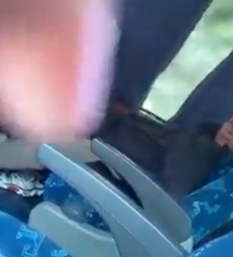 Hombre se masturbó en el bus