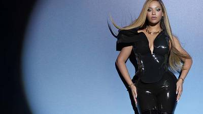 Artista japonés acusó a Beyoncé de copiar sus diseños