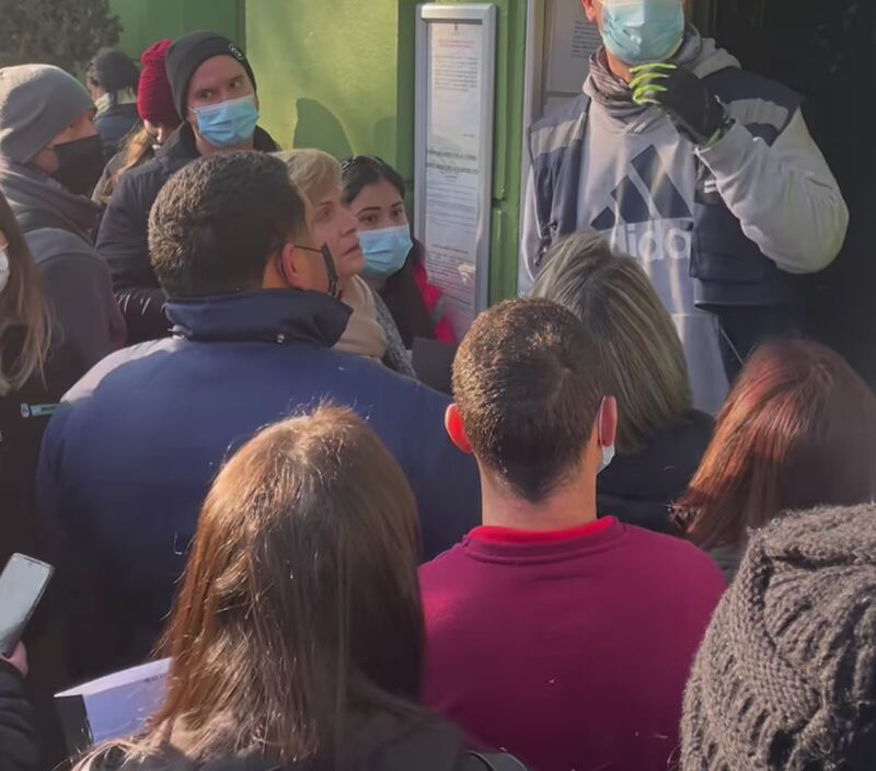 Matthei asistió a protesta en embajada de Venezuela