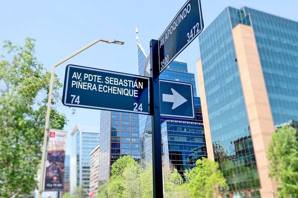 Sólo queda un paso: Consejo de Sociedad Civil de Las Condes aprueba que avenida IV Centenario pase a llamarse Sebastián Piñera