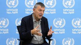 Jefe de agencia de ONU que ayuda a palestinos acusa a Israel de intentar “destruir” la organización
