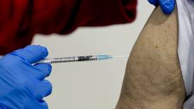 Hombre se vacuna 90 veces en Alemania 