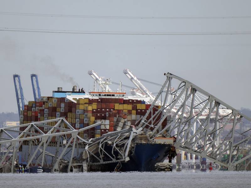 Chile ya lo había advertido: Barco que destruyó puente de Baltimore presentó “deficiencias” en puerto de San Antonio