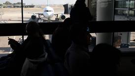 Argentina suspende vuelos de Chile para prevenir llegada de nuevas cepas de covid