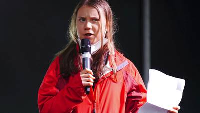 Greta Thunberg tacha como ‘fracaso’ la COP26 y encabeza marcha en Glasgow