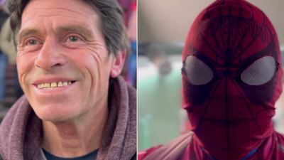 “Qué clase de multiverso es éste??”: Sensual Spiderman presentó al “Duende Verde” chileno