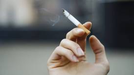 Hawái va contra los cigarros: proponen 100 años como edad mínima para comprar tabaco