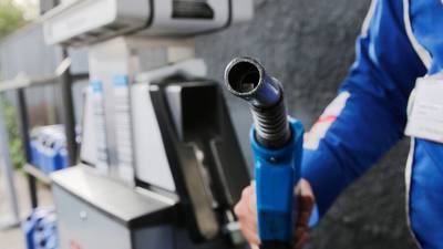 Precio de las gasolinas imparable: Subirá entre $12 a $13 pesos