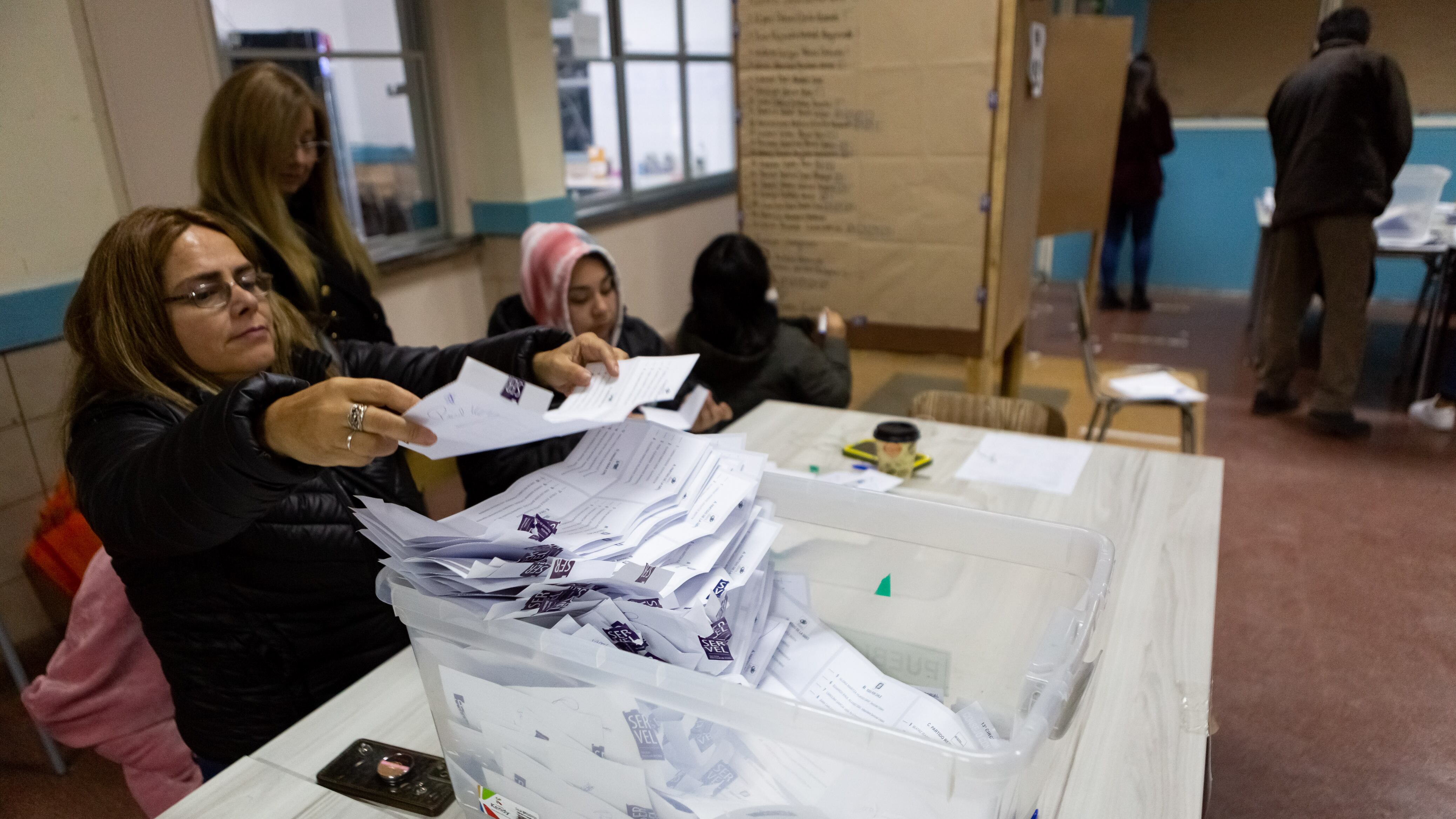 Las elecciones de octubre juntan alcaldes, concejales, gores y consejeros. / AGENCIAUNO