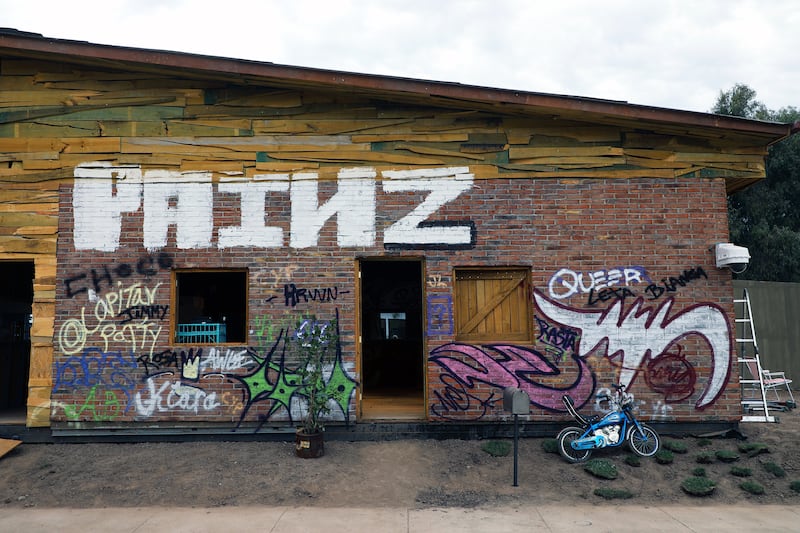 Casa de Vecinos Al Límite