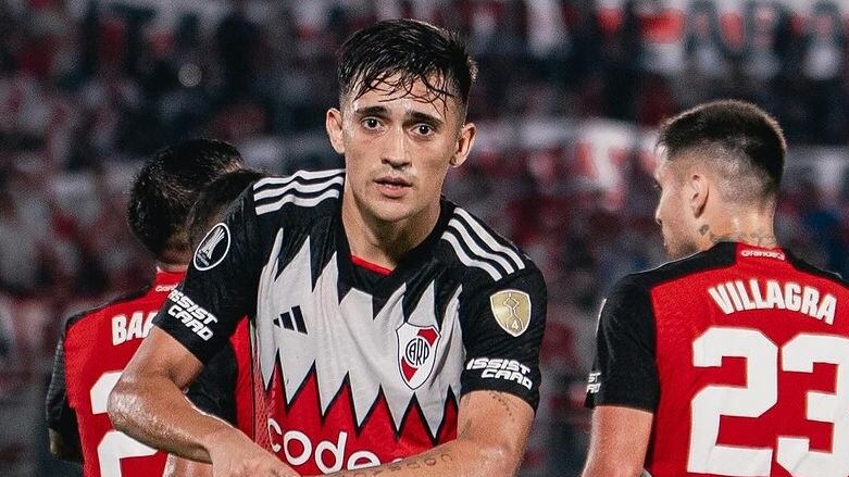 La renovación de contrato del argentino con el club millonario dejó a Colo Colo con la opción de ganar una suculenta cantidad de dinero por la venta del delantero al extranjero.