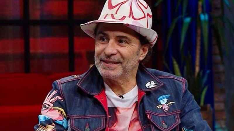 Fernando Larraín revela que contrajo dolorosa enfermedad durante rodaje de “Casado con Hijos”