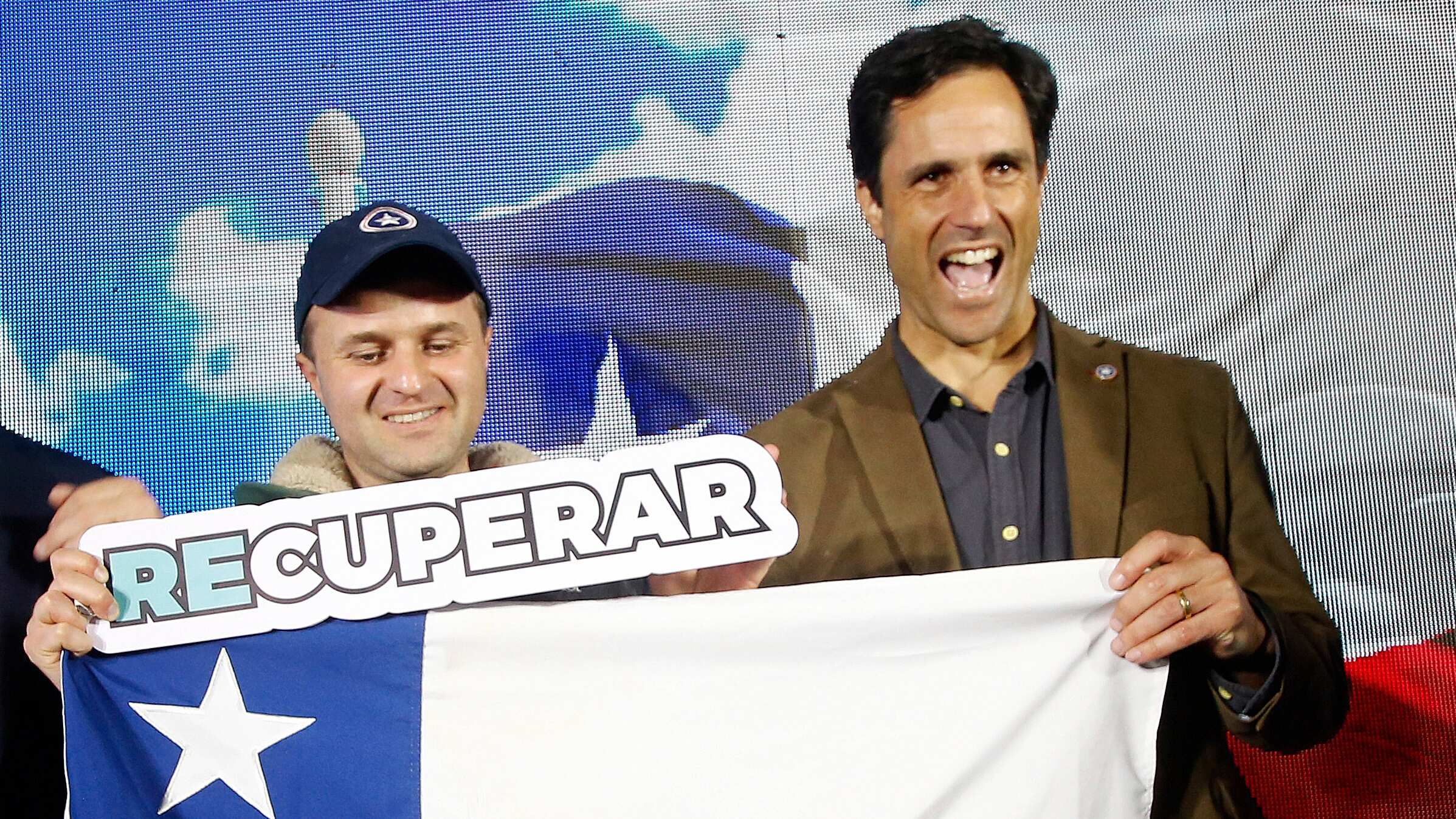 El constitucionalista, y recientemente electo consejero constituyente, Luis Silva, aseguró este lunes que "aunque tengas las mayorías debes hacerte cargo de no irritar a las minorías" en la redacción de la nueva Constitución.