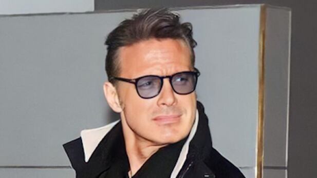 El cantante alteró a sus fans por su apariencia.