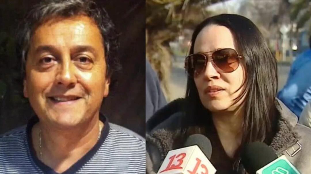 Este domingo, se está realizando el velorio de Claudio Reyes, quien falleció la noche del sábado producto de un infarto a los 64 años.
En medio de las preparaciones para su funeral, su esposa, Yanet Alfaro, habló con los medios sobre el deceso del actor.
“Lejos la gran pérdida para nosotros como familia, mis niñitas están destrozadas. Creo que no hay palabras y también una gran pérdida para Chile, él era un excelente actor, excelente persona”, comentó.
Además, declaró que “yo sé que él es muy querido y lamentablemente las cosas se demuestran cuando ya no estás, porque creo que él hubiera querido reconocimiento, porque era una excelente persona y creo que se merecía algo en vida”.
Por otro lado, habló sobre el entierro de Claudio Reyes: “Él deseaba quedarse en Longaví con sus papás y su hermana. Yo, egoístamente con mi hija, lo hubiéramos dejado acá en Santiago, pero él me pidió siempre eso”.
Cabe recordar que el actor que dio vida a Charly Badulaque, será velado en la Capilla Castrense en Providencia hasta el lunes las 13:00 horas.
Luego, se realizará una misa en el mismo templo religioso y posteriormente, el cuerpo de Claudio Reyes será trasladado a Longaví.
La muerte de Claudio Reyes
El fallecimiento del comediante chileno, Claudio Reyes Norambuena, se confirmó en horas de esta madrugada. El actor de personajes como “Charly Badulaque” y el “Huaso Clemente” falleció a los 64 años, según informó T13.
De acuerdo a la información proporcionada por cercanos a la familia, el actor falleció alrededor de las 23 horas del sábado producto de un infarto mientras se encontraba celebrando el cumpleaños de un amigo.
De acuerdo a la información proporcionada por cercanos a la familia, el actor falleció alrededor de las 23 horas del sábado producto de un infarto mientras se encontraba celebrando el cumpleaños de un amigo.
el alcalde Longaví, Cristián Menchaca, decretó tres días de duelo comunal por la muerte del humorista.
“he decretado tres días de duelo, la bandera a media asta en solidaridad con este tremendo artista, con este tremendo amigo que traspasaba colores políticos teniendo clara su tendencia, que era un hombre de derecha”.
“Tenía amigos en la izquierda, en el centro y nos vamos a quedar con los recuerdos del artista el que nos hizo sonreir con su linda canción, con el paracaidista, con el que hizo teleseries: La Torre 10, para los más jóvenes”, agregó el alcalde en conversación con ADN.
