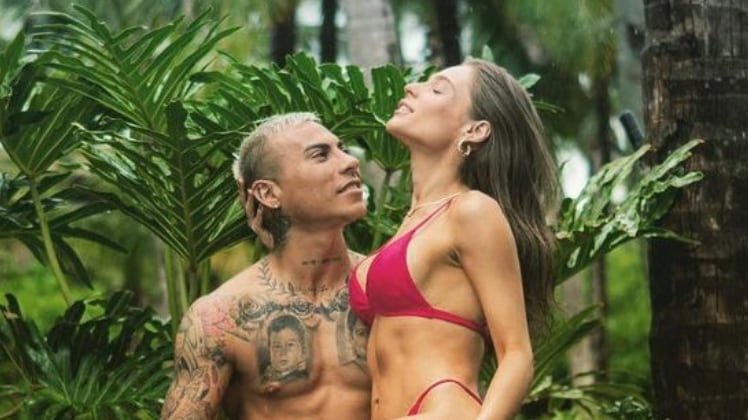 Eduardo Vargas y novia