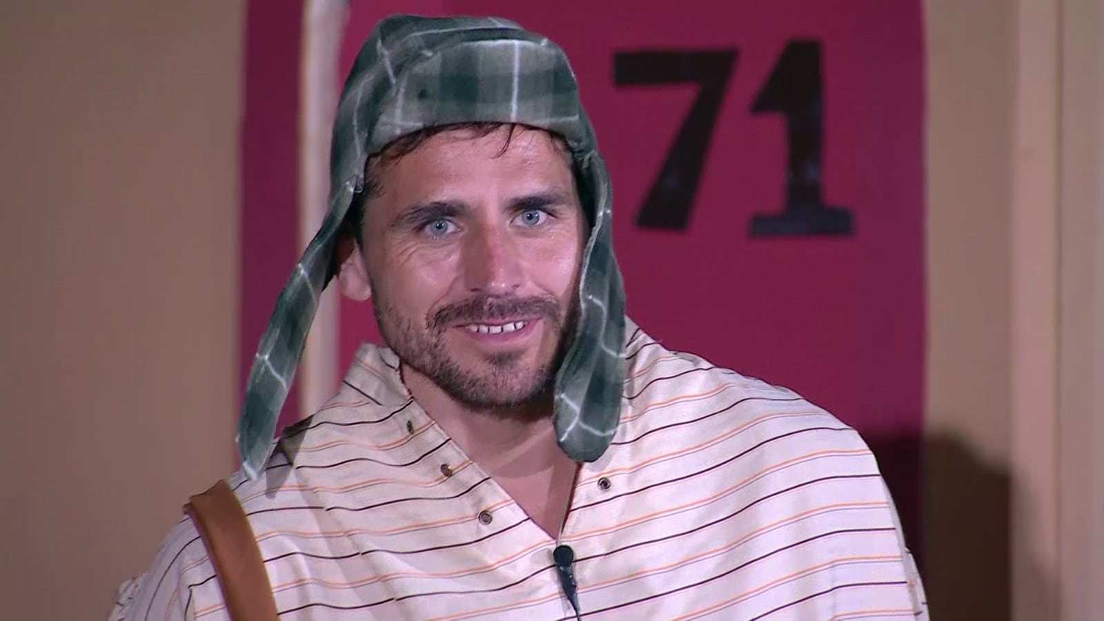 Pangal Andrade como el Chavo del 8