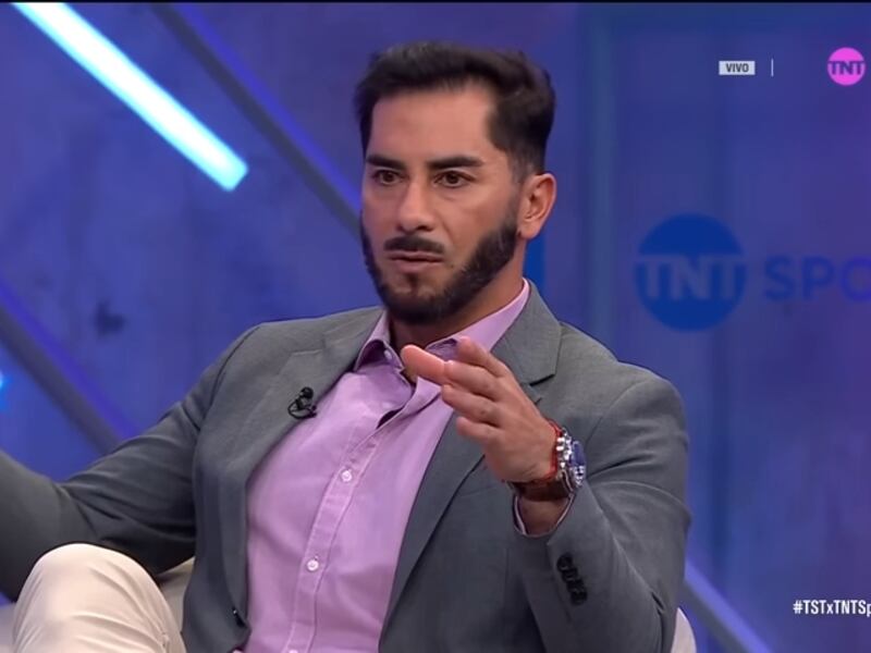 “Estoy tan arrepentido de no haberle puesto un combo en el hoc...”: Johnny Herrera recuerda tenso enfrentamiento con referente de Colo Colo