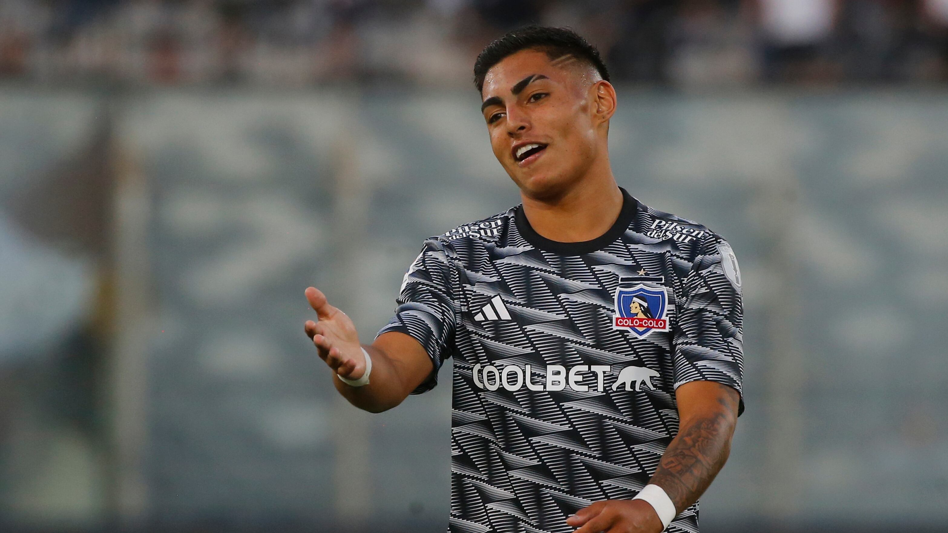 El jugador formado en Colo Colo fue apartado del plantel profesional albo luego de su episodio de violencia de género con su expareja.