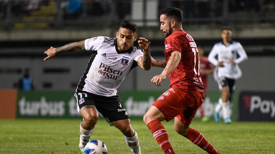 Redes sociales viralizan “acierto televisivo” captado en partido de Ñublense con Colo Colo